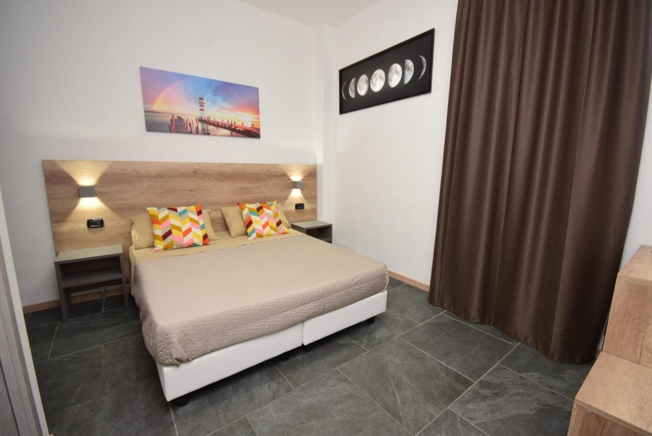 Hotel Crisvan Ρίμινι Εξωτερικό φωτογραφία