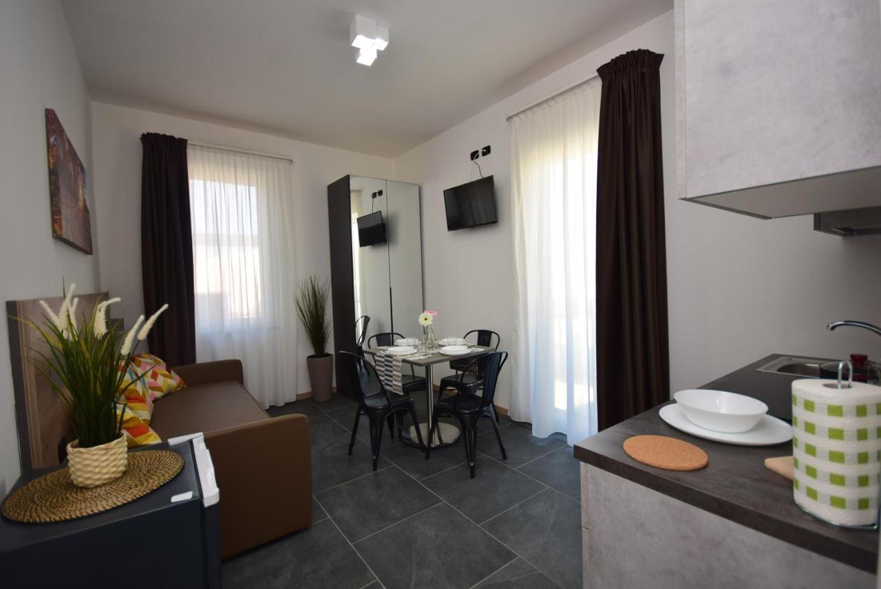 Hotel Crisvan Ρίμινι Εξωτερικό φωτογραφία