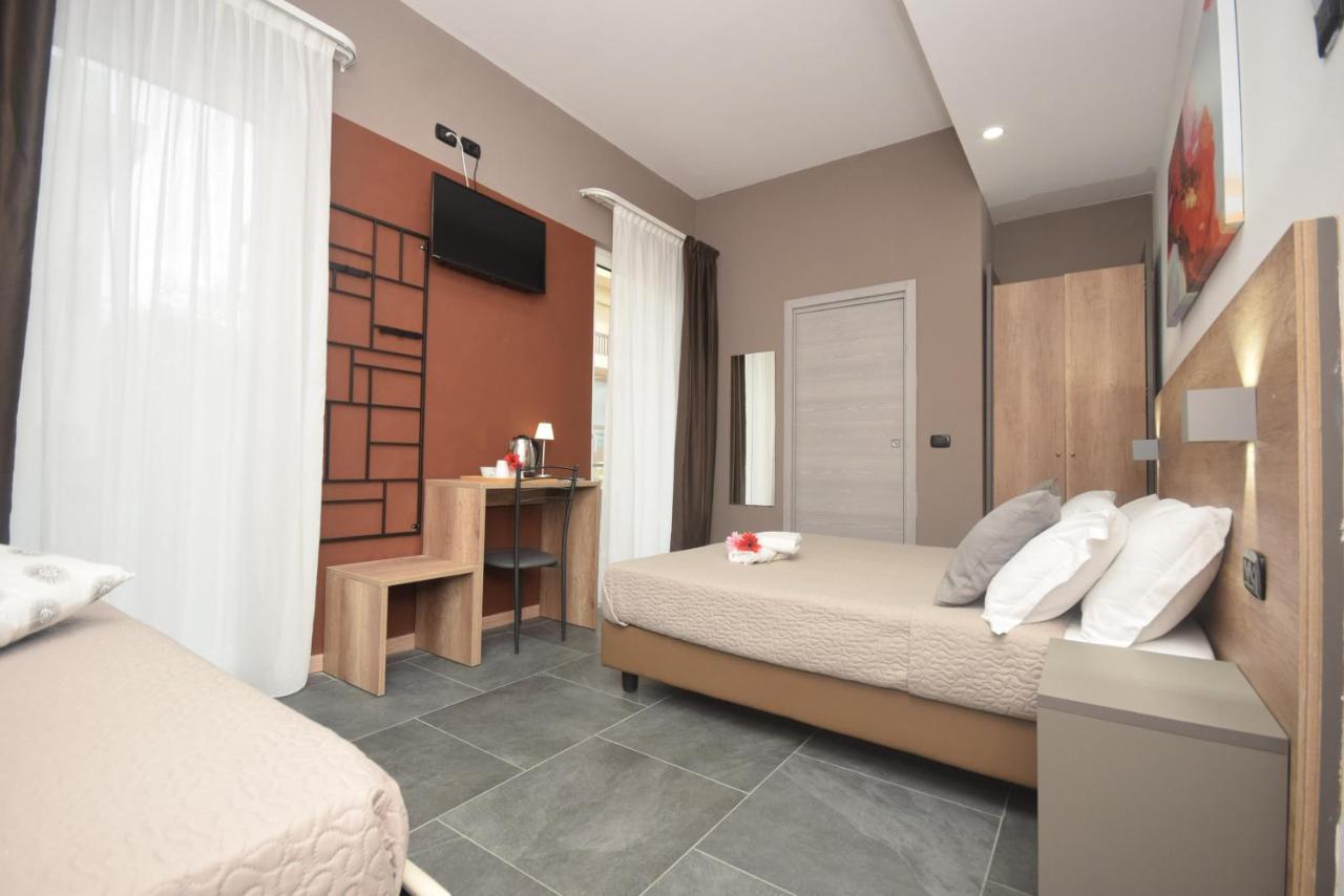 Hotel Crisvan Ρίμινι Εξωτερικό φωτογραφία